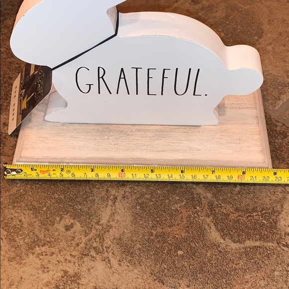 Rae Dunn “Grateful” Bunny Sign - Picture 3 of 3